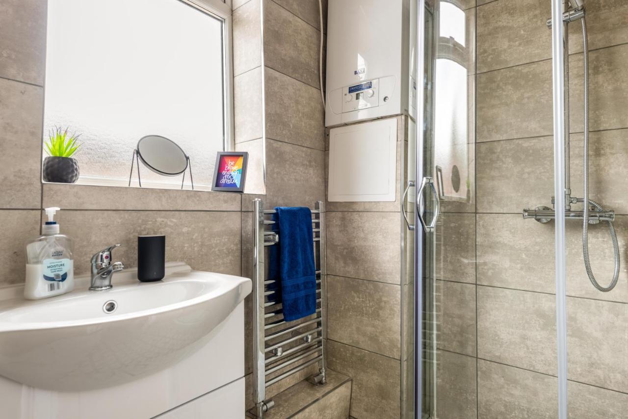 Hopetown Apartment-Modern 1 Bed With Free Parking Normanton  Ngoại thất bức ảnh